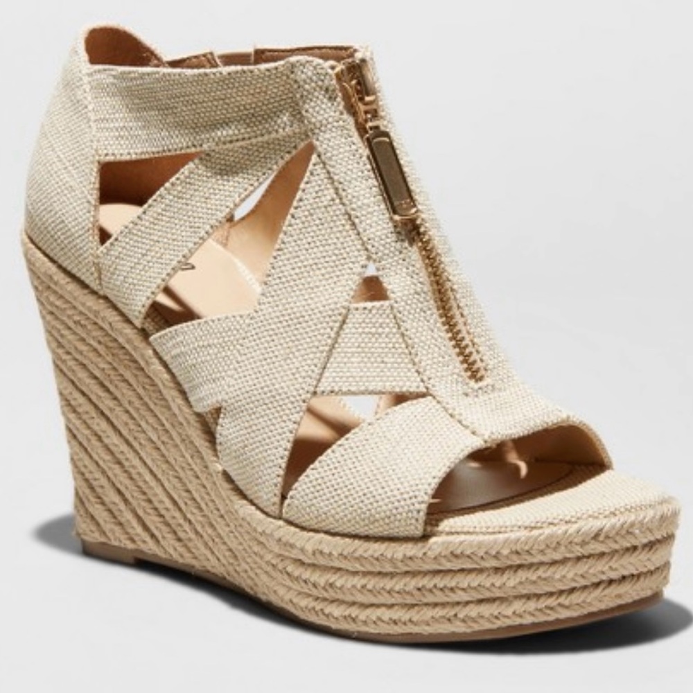 NWT Target A New Day cream wedges size 7